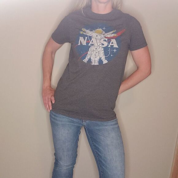 NASA Vitruvian Fifth Sun size small short sleeve tee - Picture 2 of 6